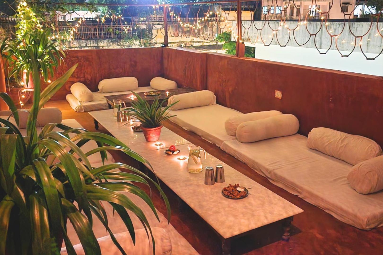 Chillout - A Boutique Hotel & Rooftop Restaurant Jaipur Bagian luar foto